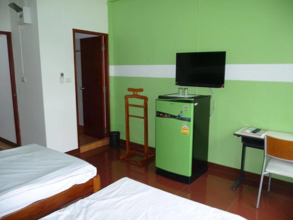 Room For You Bangkok Eksteriør billede