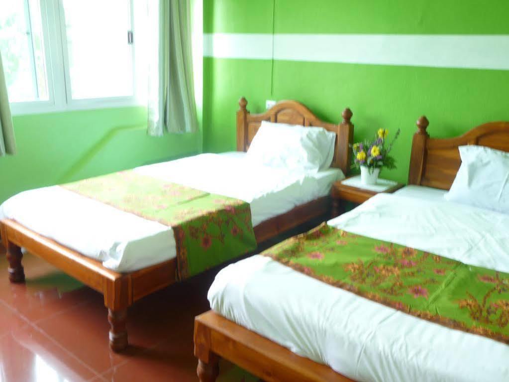 Room For You Bangkok Eksteriør billede