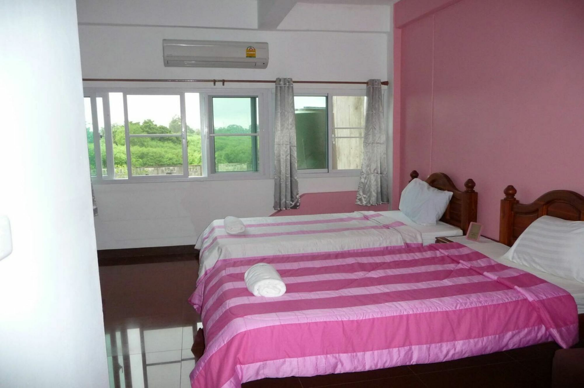 Room For You Bangkok Eksteriør billede